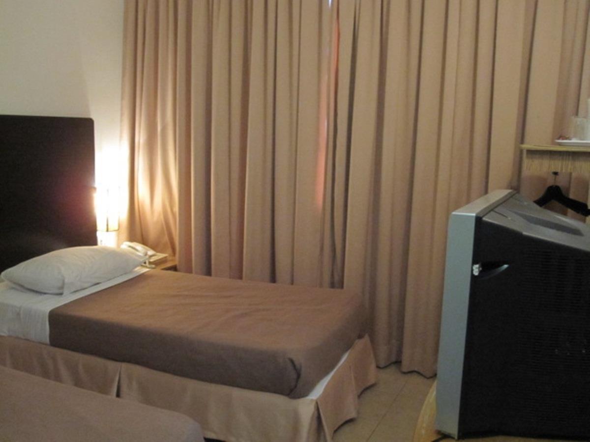 Hotel Sri Sutra - Bandar Sri Damansara Sungai Buloh Exterior foto