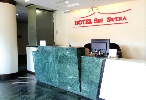 Hotel Sri Sutra - Bandar Sri Damansara Sungai Buloh Exterior foto